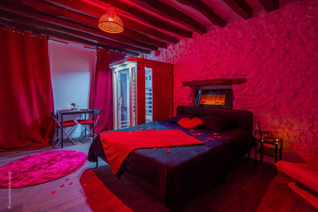 Love Room - Sauna - Secret Suite Au Calme Étampes Exteriör bild